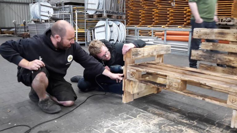 Palettenmöbelbau für den Waltroper Stadtpark