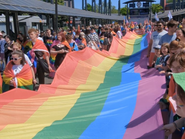 CSD Recklinghausen: Verhalten der Polizei „unverhältnismäßig und unsensibel“